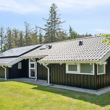 Cozy Summer House Near 別荘 Hals