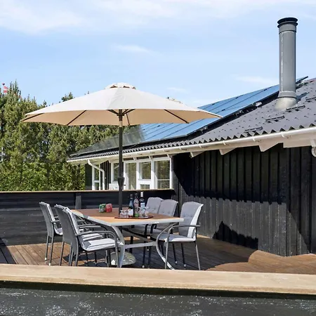 Cozy Summer House Near *