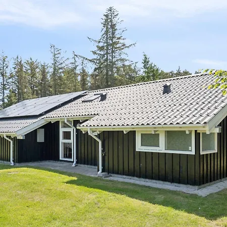 بيت للعطل Cozy Summer House Near هالس