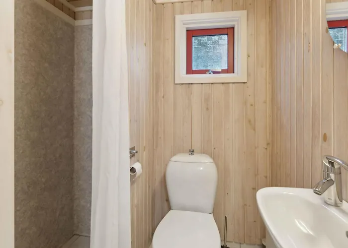 Cozy Summer House Near Халс